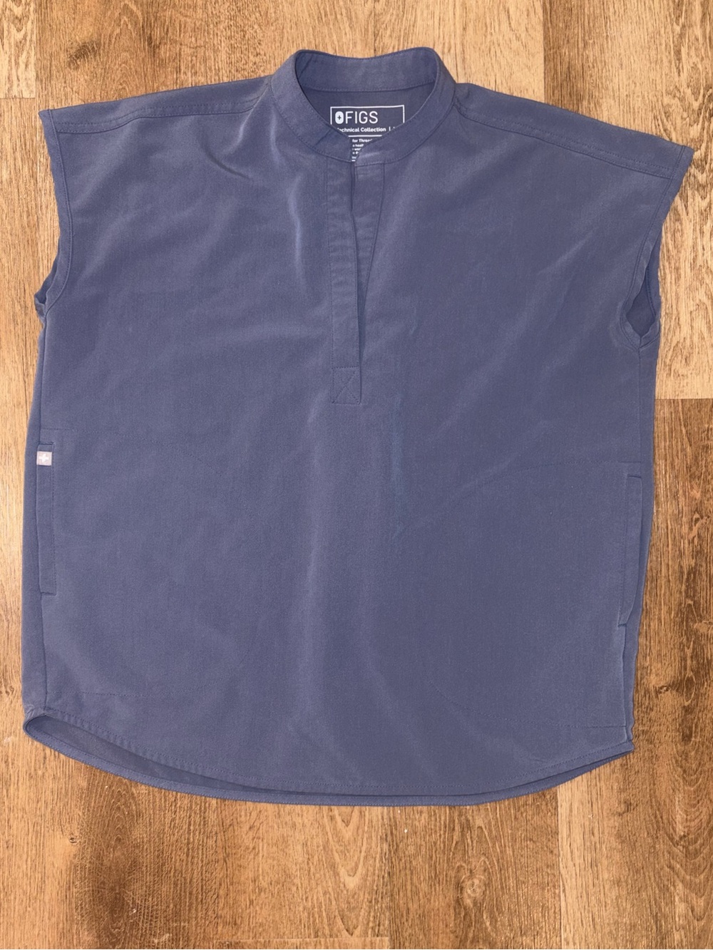 Figs Women’s Oversized Scrub Top